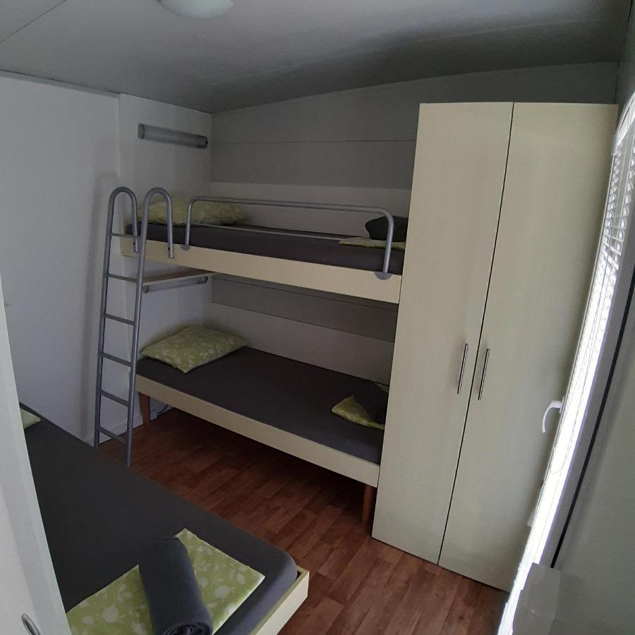 Grand Veles Camp Hotel Banjole Bagian luar foto