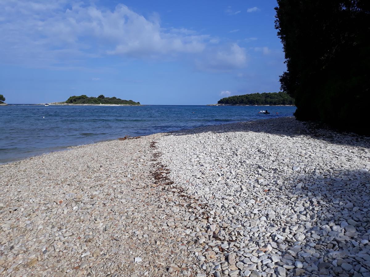 Grand Veles Camp Hotel Banjole Bagian luar foto